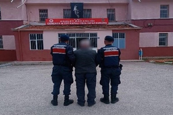 Karaman’da çeşitli suçlarından aranan 30 şahıs yakalandı