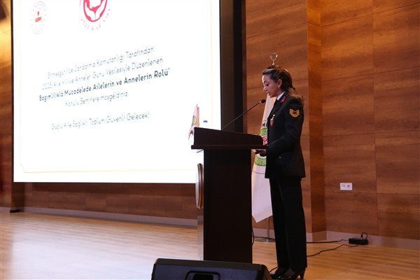 Etimesgut İlçe Jandarma Komutanlığı’ndan Anneler Günü semineri