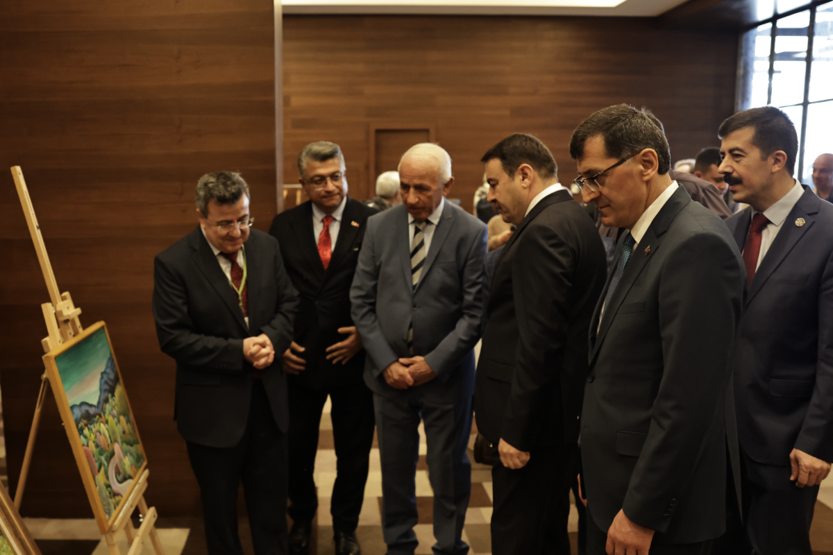 Kütahya’da 15’inci Uluslararası Hisarlı Ahmet Sempozyumu başladı