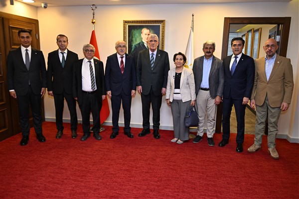 Dervişoğlu,  Türk Ocakları Genel Başkanı Öz ve heyetini kabul etti