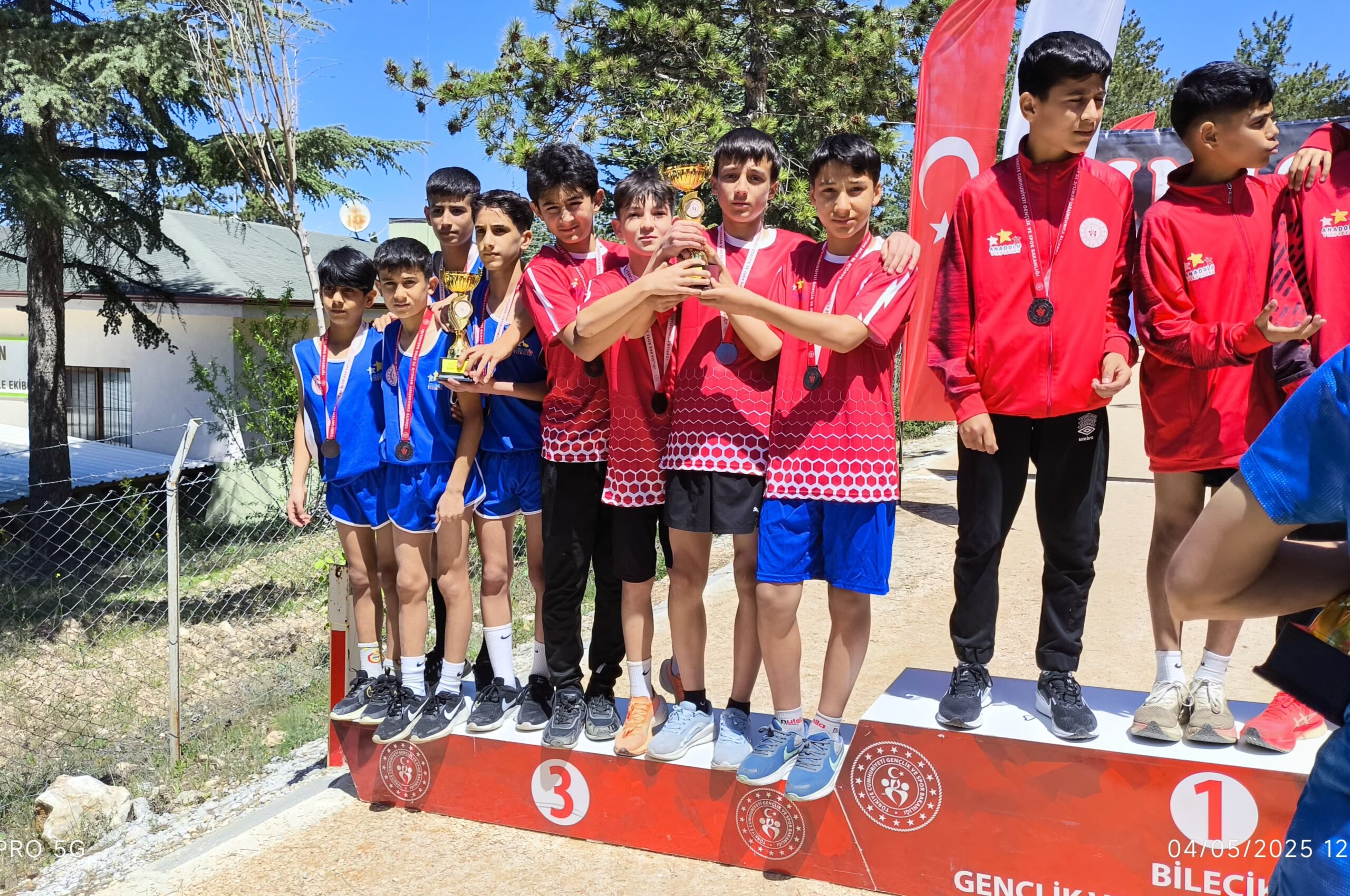 Kütahya Belediyespor Kulübü sporcuları yeni başarılara imza attı