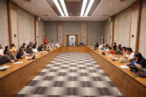 Diyarbakır’da gençlik söyleşileri başladı