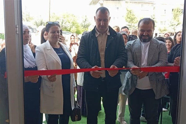 Eş Başkan Akengin’den esnafa destek ziyareti