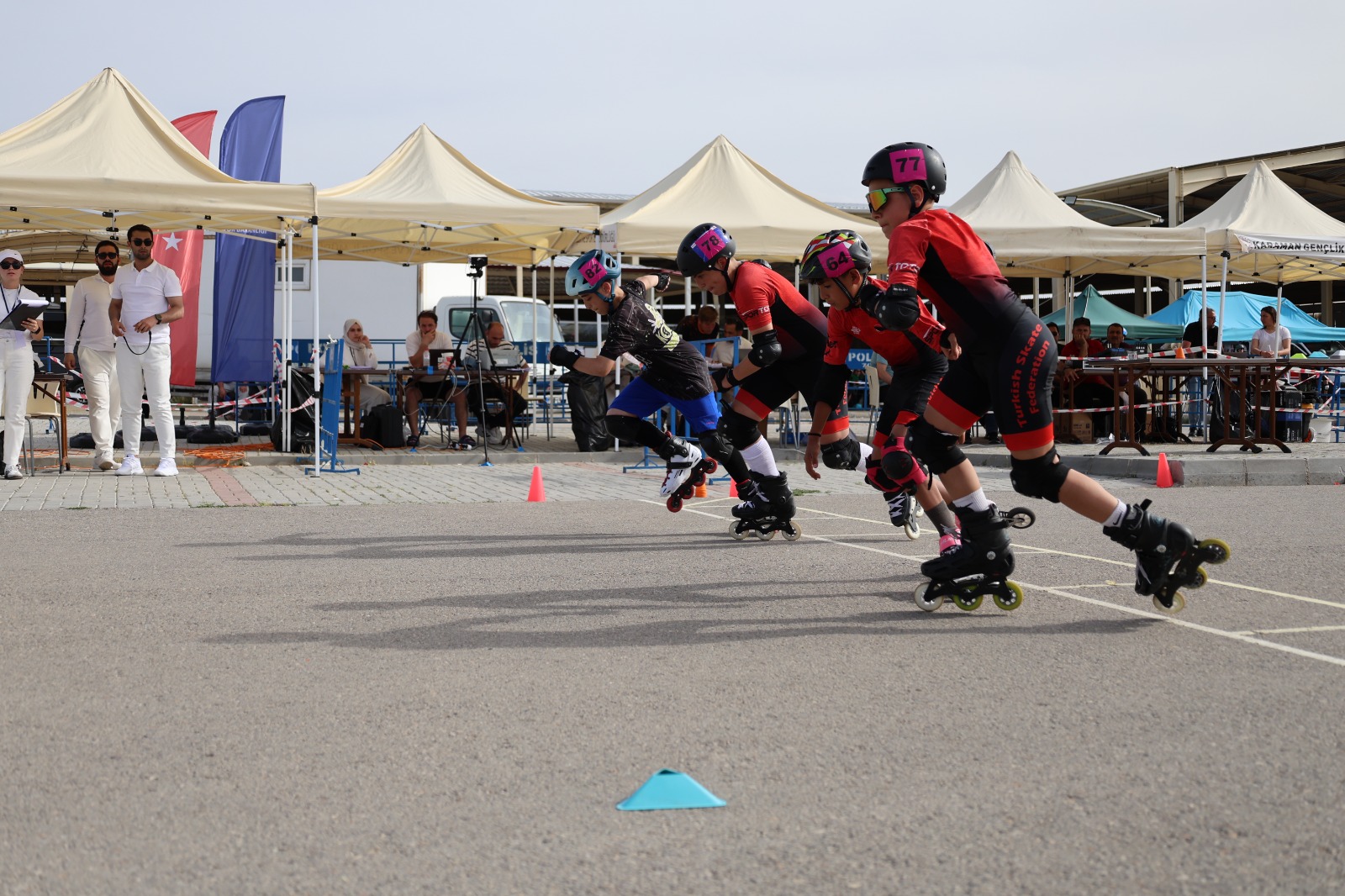 Tekerlekli paten yarışları Karaman’da tamamlandı