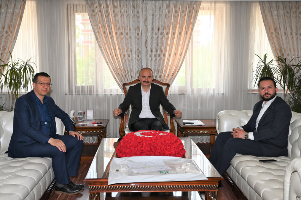 TÜGVA Genel Başkan Yardımcısı Kayabaşı’ndan Vali Canalp’e ziyaret