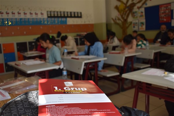 19. Geleneksel Kitap Okuma Yarışması sınavı yapıldı