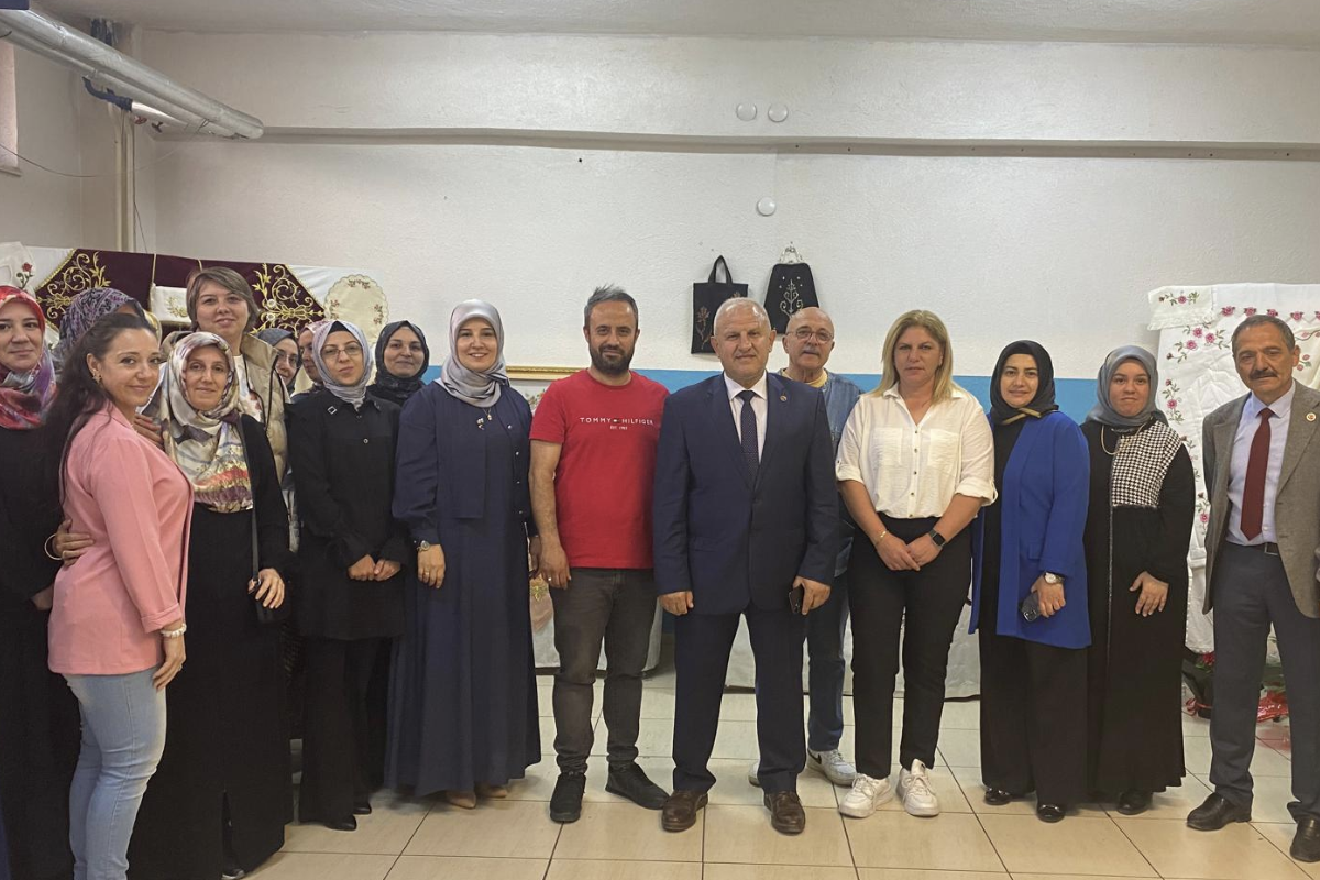 Kütahya Belediyesi’nden sanat ve eğitime destek