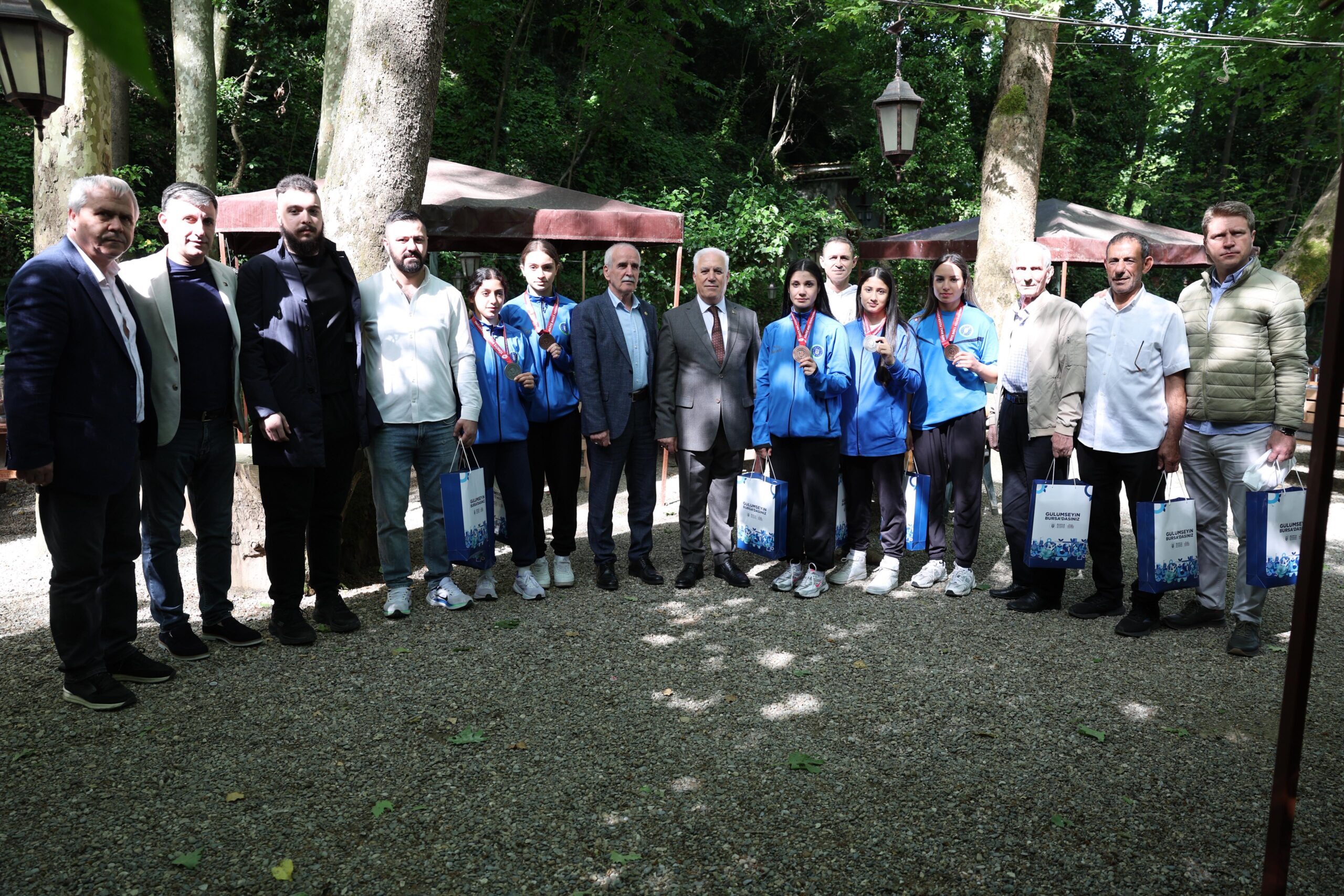 Başkan Bozbey, sporcularla buluştu