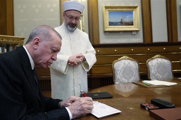 Cumhurbaşkanı Erdoğan, Türkiye Diyanet Vakfına kurban bağışı yaptı