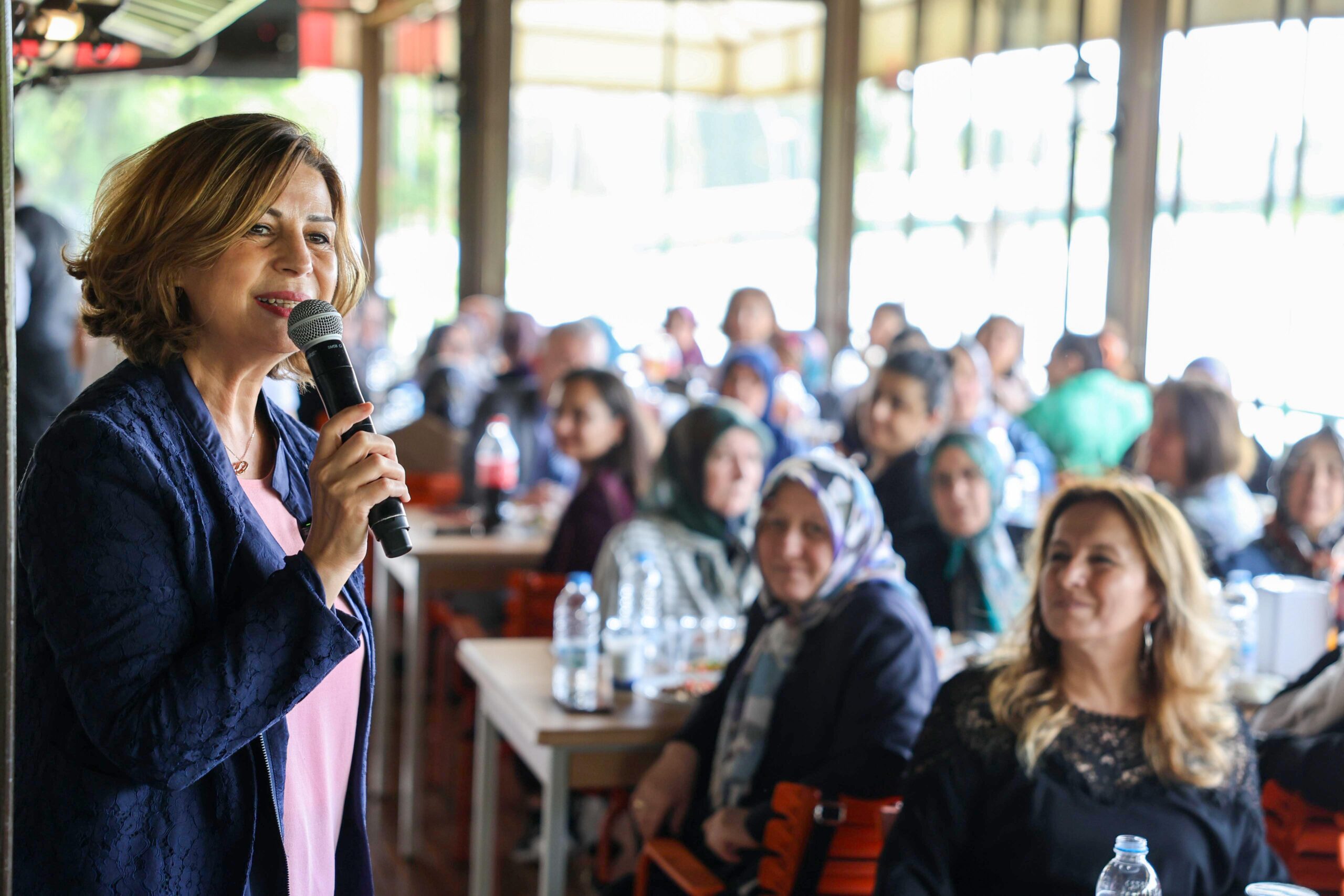 Başkan Ünlüce, şehit anneleriyle görüştü