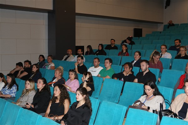 Engelsiz İletişim Semineri düzenlendi