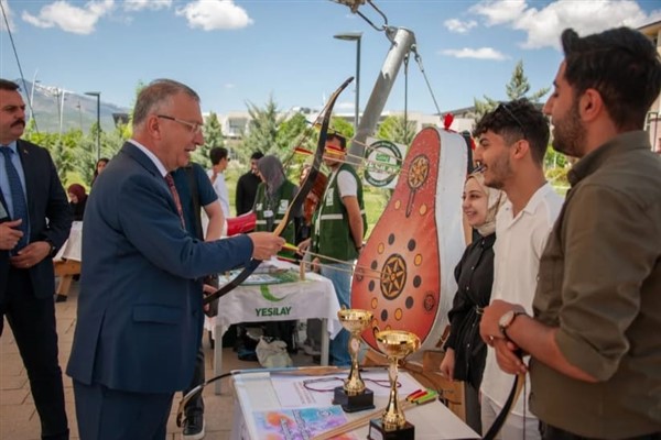 Erzincan Binali Yıldırım Üniversitesi’nde Bahar Şenlikleri