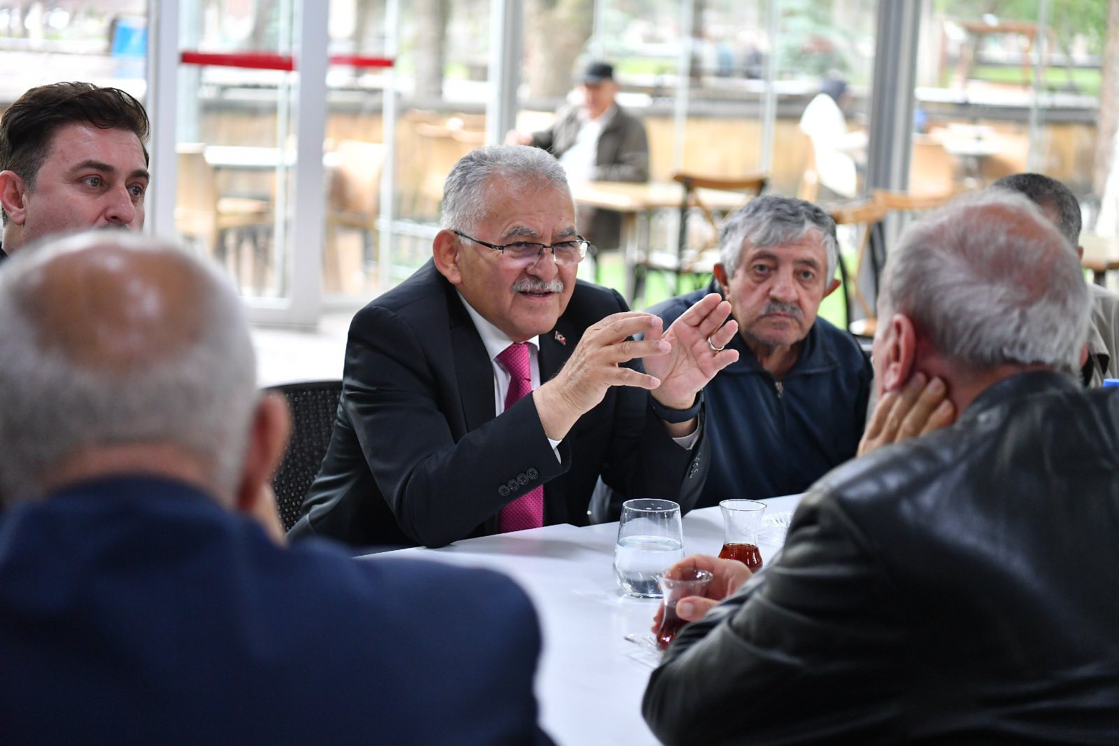 Başkan Büyükkılıç, Kaytur Kahve’yi ziyaret etti