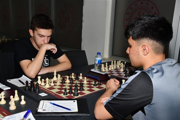 19 Mayıs Gençlik Haftası Satranç Turnuvası tamamlandı