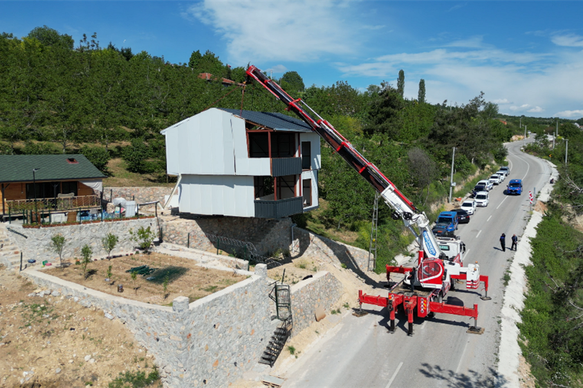 İnegöl Belediyesi kaçak yapı ile mücadelesini sürdürüyor