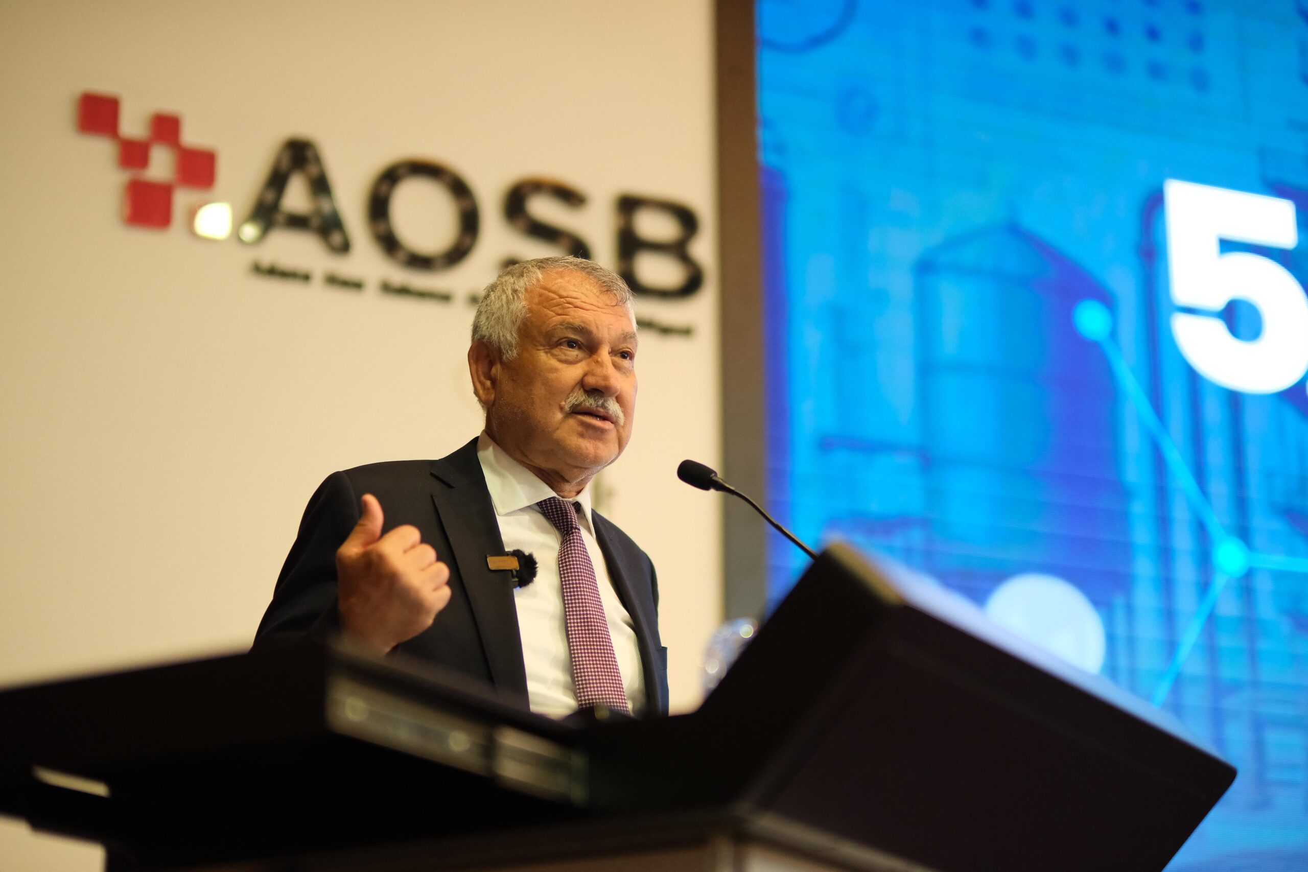 Başkan Karalar, AOSB’de sanayicilere hitap etti