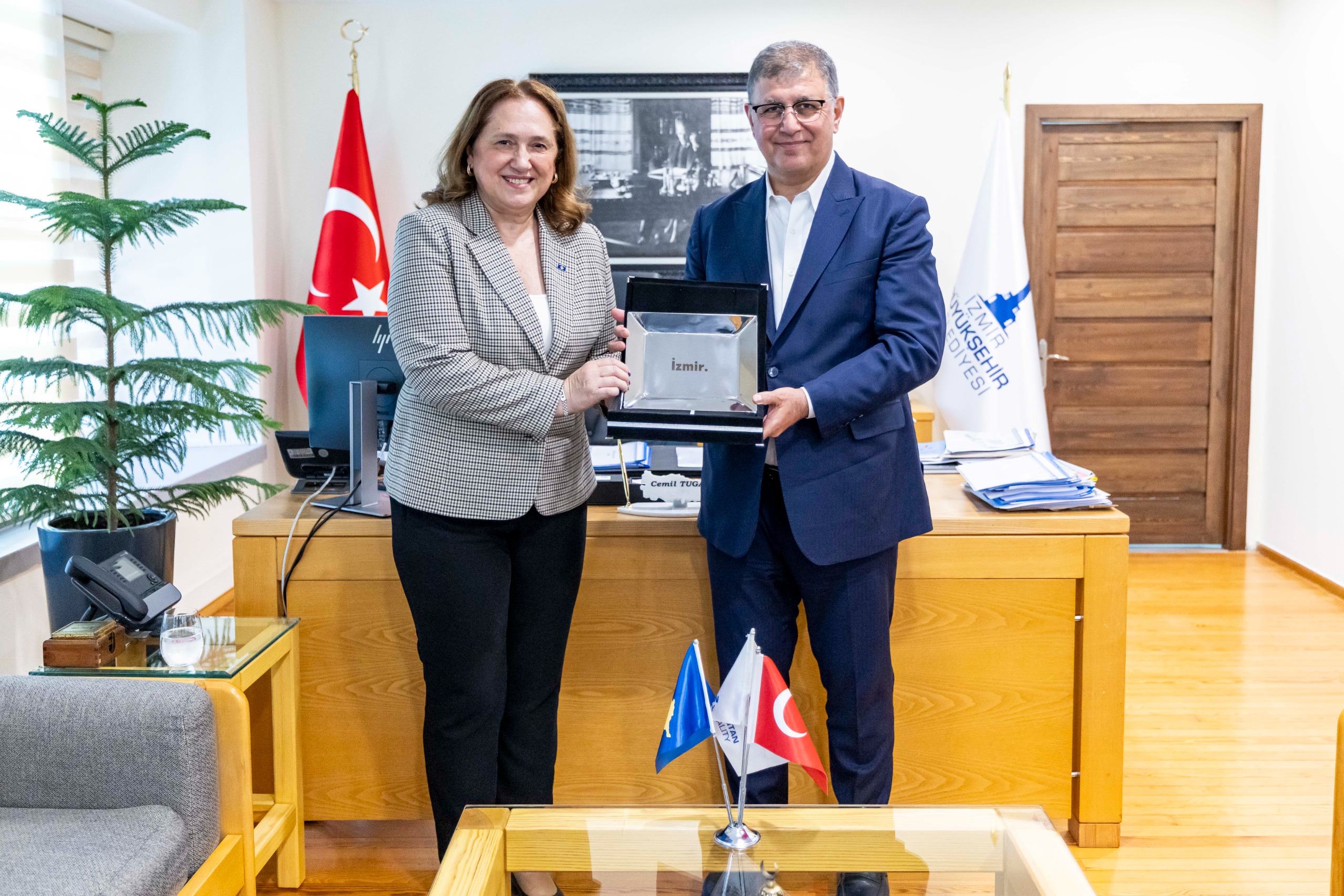 Başkan Tugay, Kosova Cumhuriyeti İstanbul Başkonsolosu Novoberdaliu’yu ağırladı