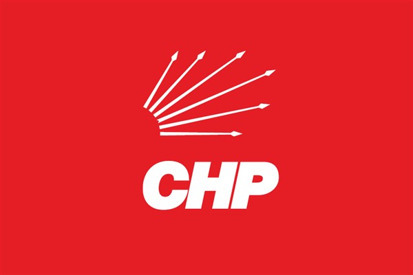 CHP’li Çelik: İstanbul’un her ilçesinde, her meydanında büyük bir mücadeleyi göğüslüyoruz