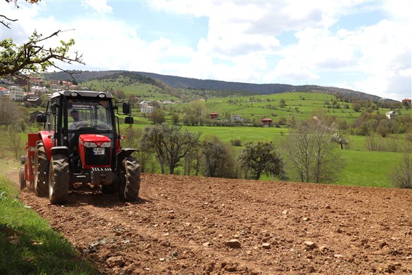 Büyükşehir atıl arazileri tarıma kazandırdı