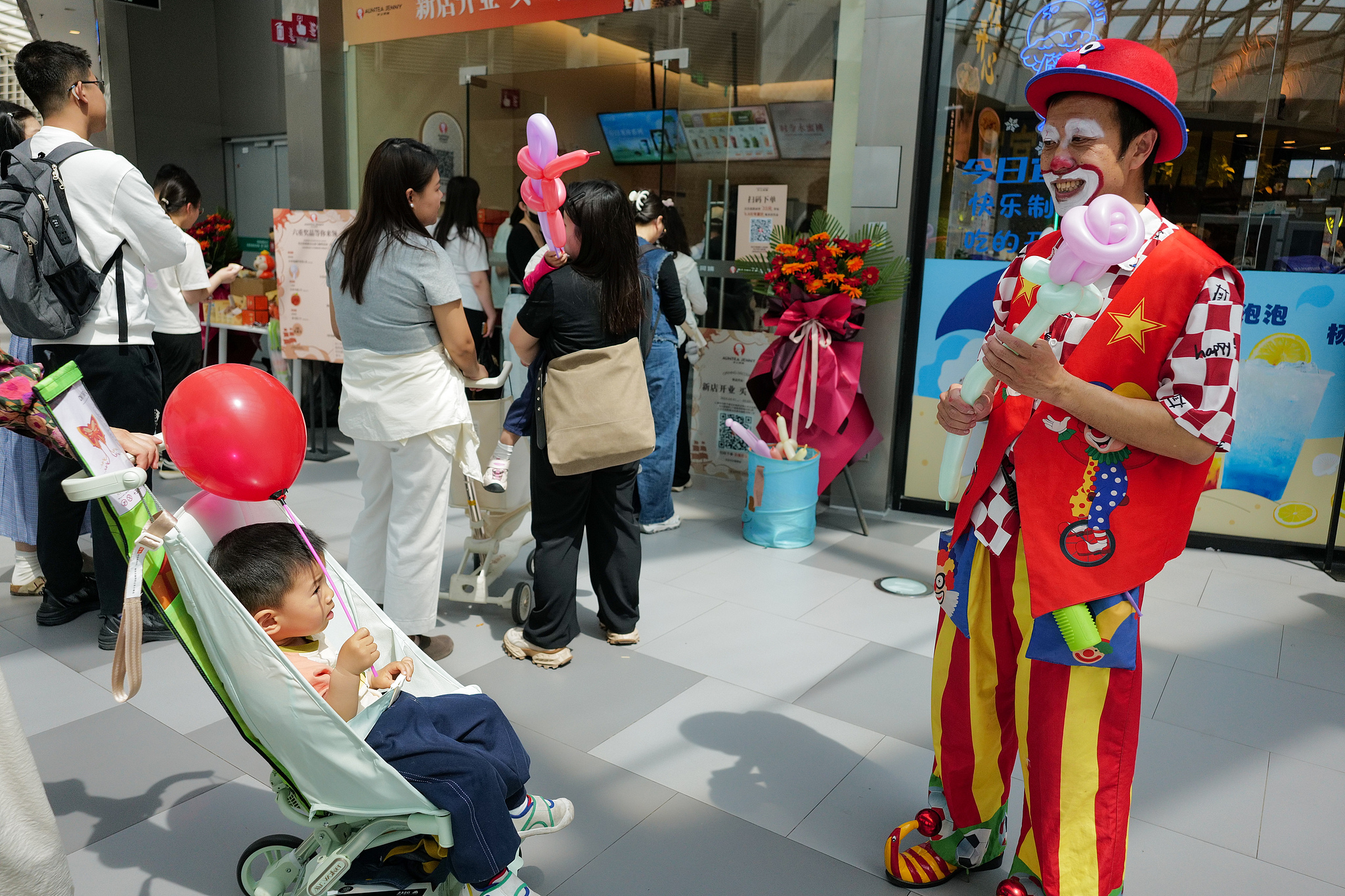 1 Mayıs tatilinde tüketim sektörünün satış gelirleri yüzde 15.2 arttı