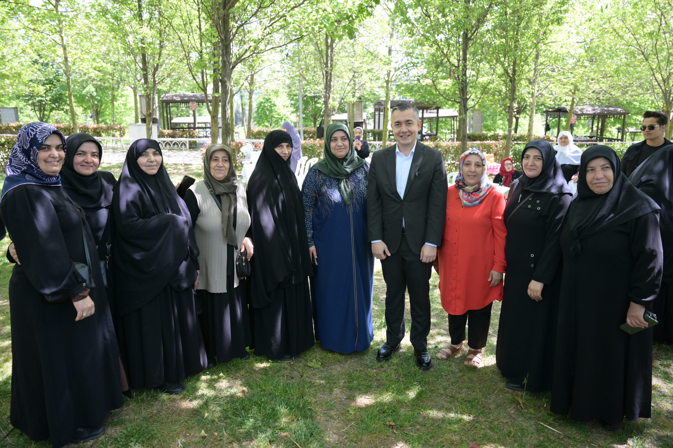 Esenyurt Belediyesi’nden annelere piknik etkinliği