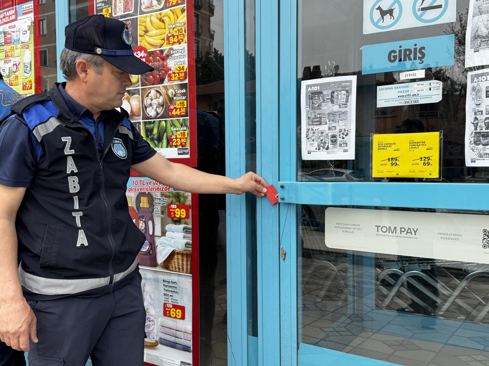 Çorum Belediyesi, 3 zincir market şubesine kapatma cezası uyguladı