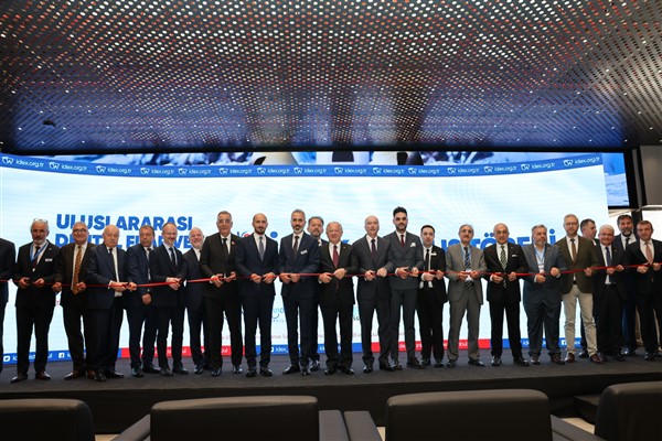 30 bin yabancı ziyaretçi İDEX için İstanbul’da buluştu