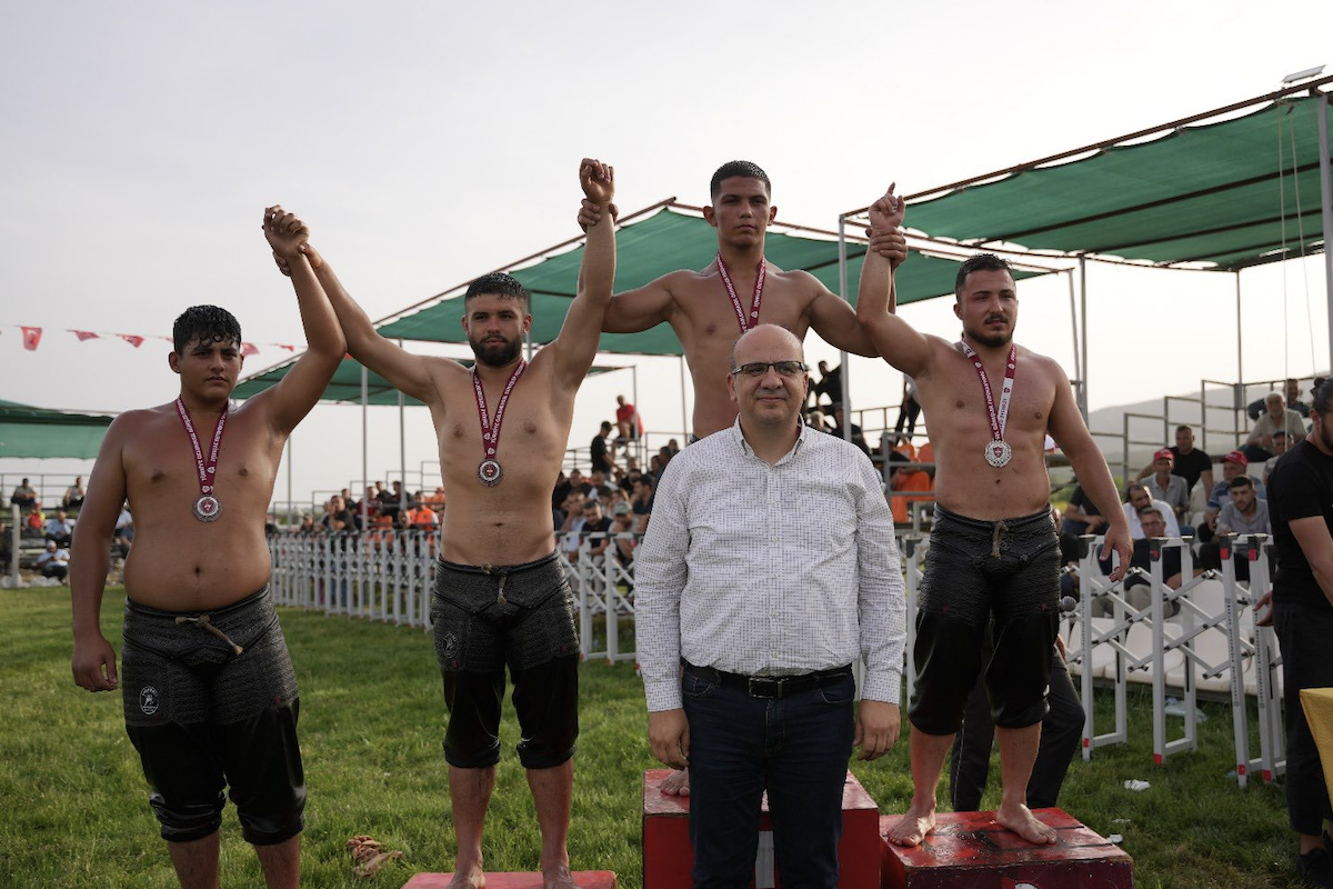 566. Akhisar Çağlak Yağlı Güreşleri gerçekleşti