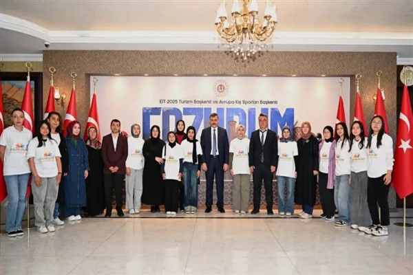 Vali Çiftçi, Evliya Çelebi Öğrenci Değişim Programı kapsamında öğrencileri ağırladı