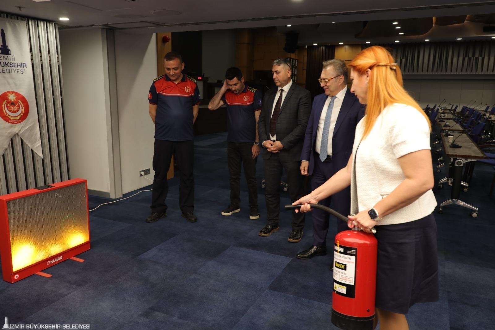 İzmir’de  “Turizm İşletmelerinde Afet Güvenliği”  konulu toplantı düzenlendi