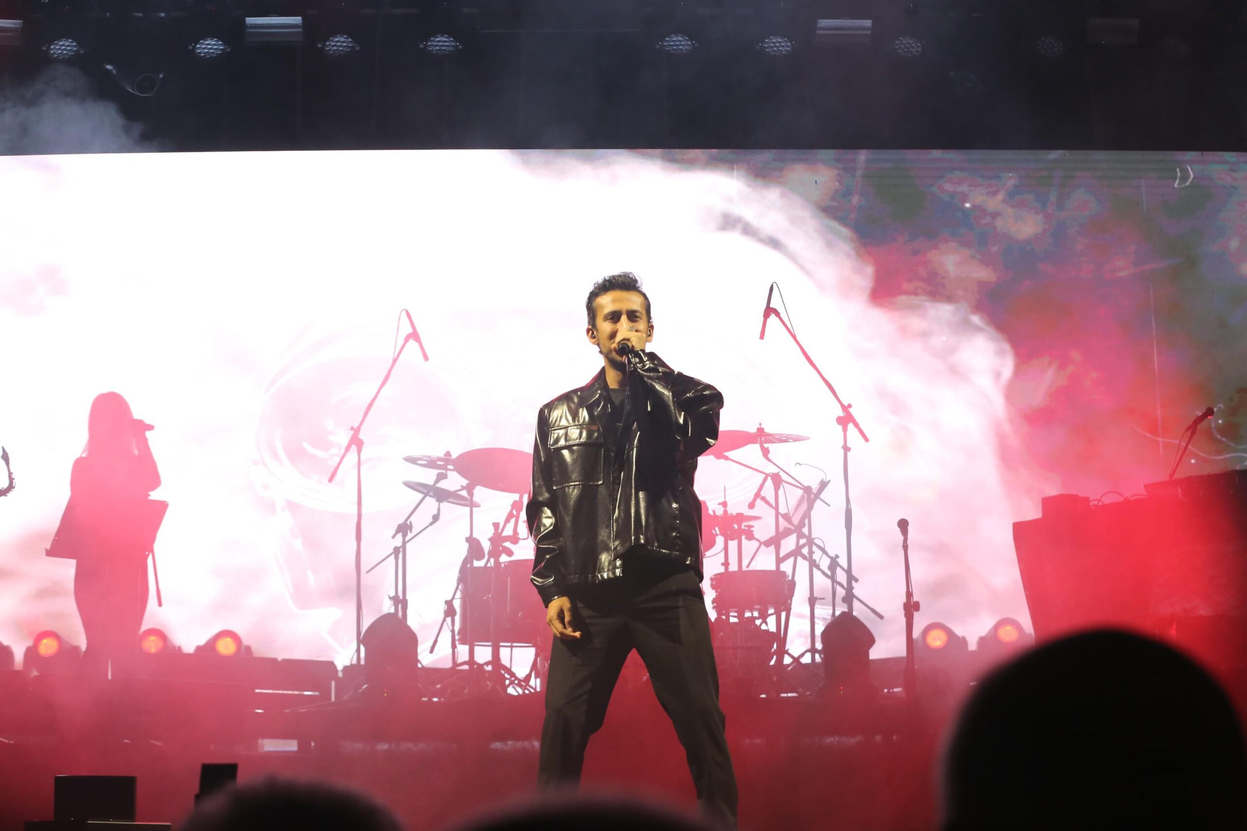 Antalyalılar Gazapizm konseriyle bayramı kutladı