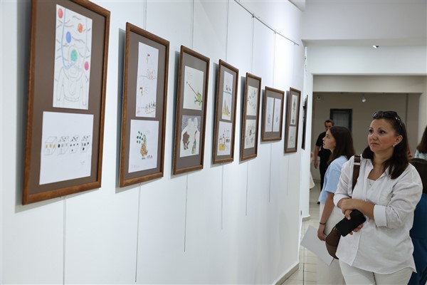 Karikatür Atölyesi katılımcılarından yıl sonu sergisi