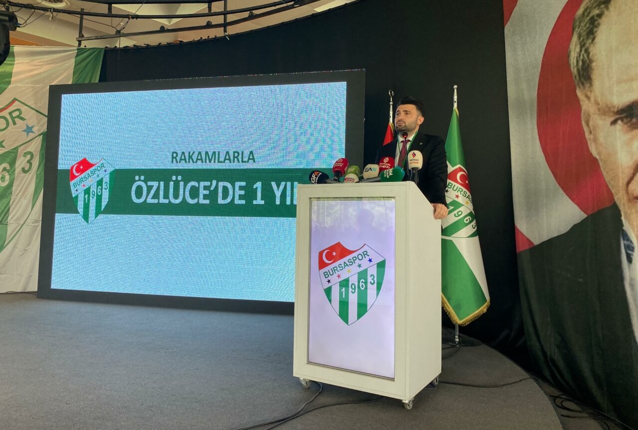 Bursaspor Başkanı Enes Çelik: Hedefimiz 70 bin forma satmak