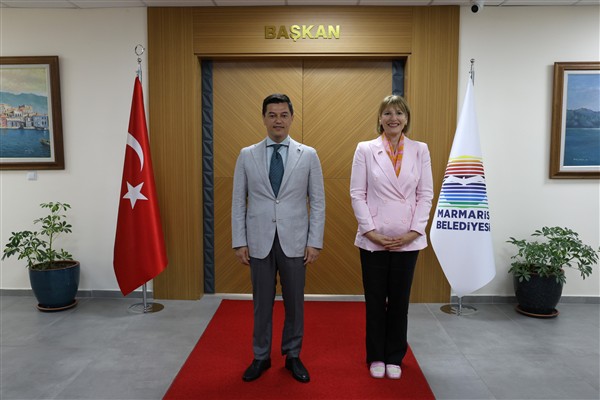 Morris’ten Marmaris Belediye Başkanı Ünlü’ye ziyaret
