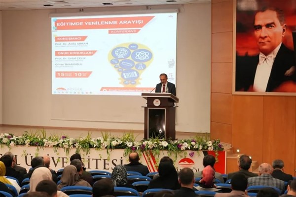 Bingöl’de “Eğitimde Yenilenme Arayışı” konferansı düzenlendi