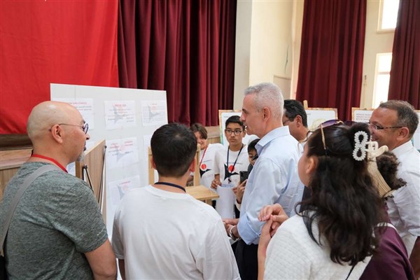 Karaman İmaret Ortaokulu’nda Bilim Fuarı