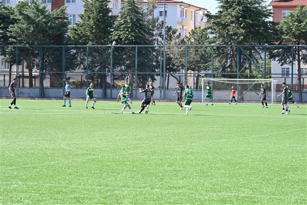 1. Amatör Futbol Mürüvvet Başdeğirmen Ligi’nin şampiyonu DSİ Spor