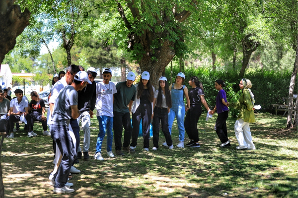 Bilgi Akademi ve Sanat Atölyesi öğrencileri piknikte bir araya geldi