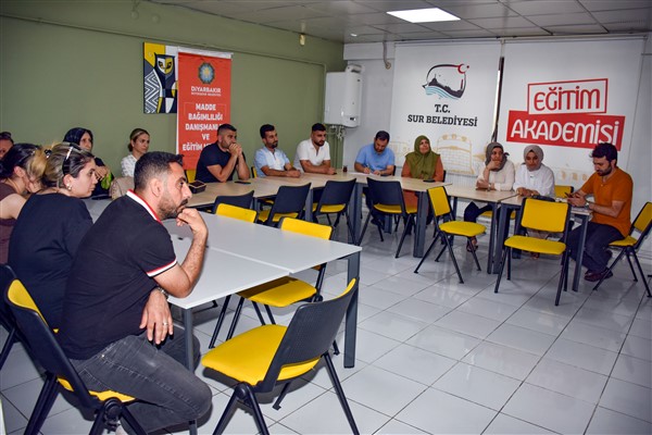 Sur Belediyesi personeline farkındalık eğitimi