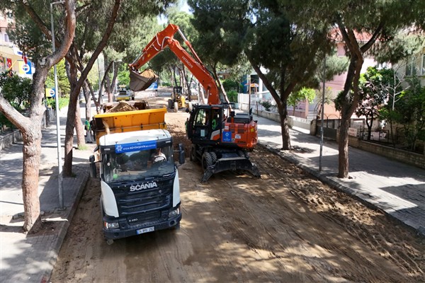 Aydın’da yol yapım çalışmaları sürdürülüyor