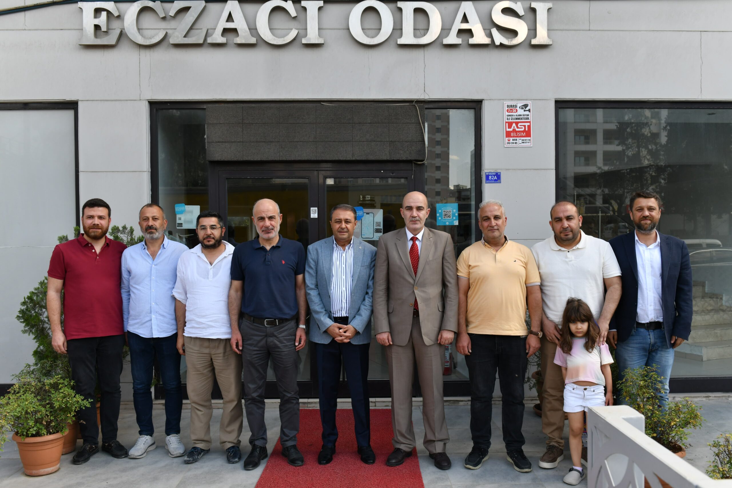 Vali Şıldak, meslek kuruluşu ziyaretlerini sürdürüyor