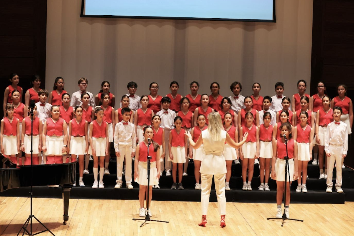 İzmir’de Uluslararası Çok Sesli Korolar Festivali başladı