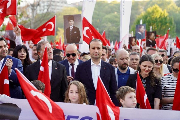 İBB, “Mustafa Kemal Yürüyüşü” düzenledi