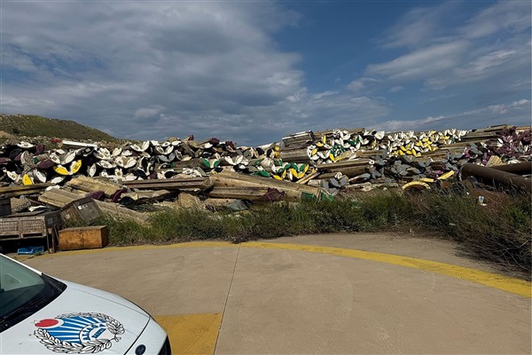 Aliağa Gemi Söküm Bölgesinde çevre ve insan sağlığına yönelik tedbirler alınıyor