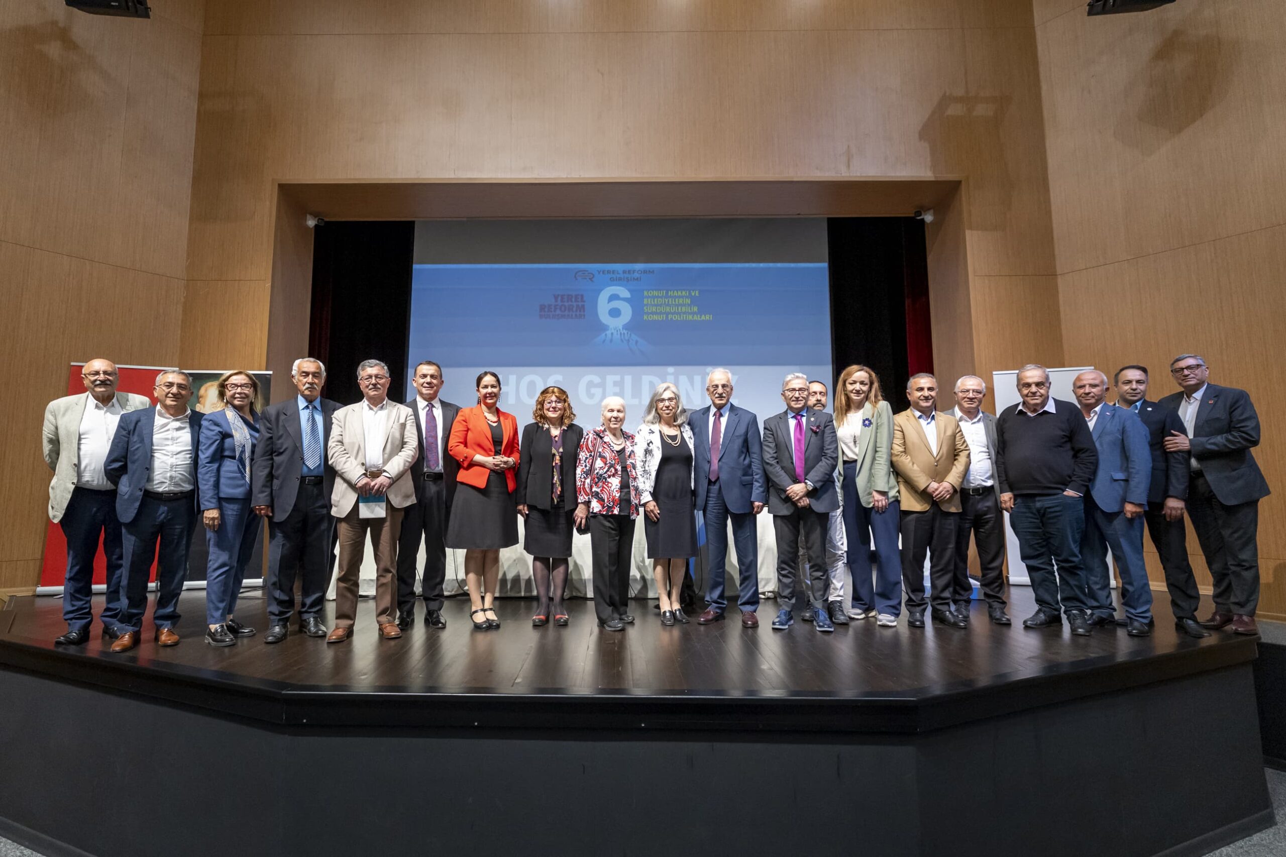 Yenişehir’de “Konut Hakkı ve Belediyelerin Sürdürülebilir Konut Politikaları” paneli
