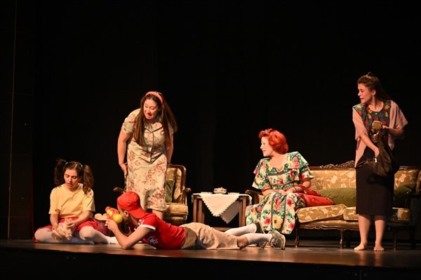 Büyükşehir Şehir Tiyatrosu ilçelerde turneye çıkıyor