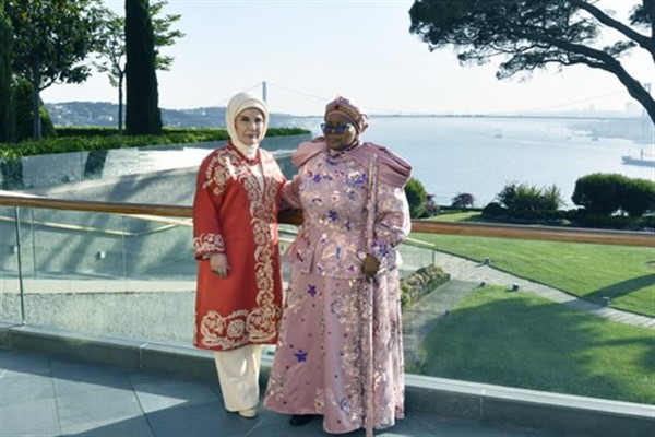 Emine Erdoğan, Esvatini Ana Kraliçesi Tfwala ile görüştü