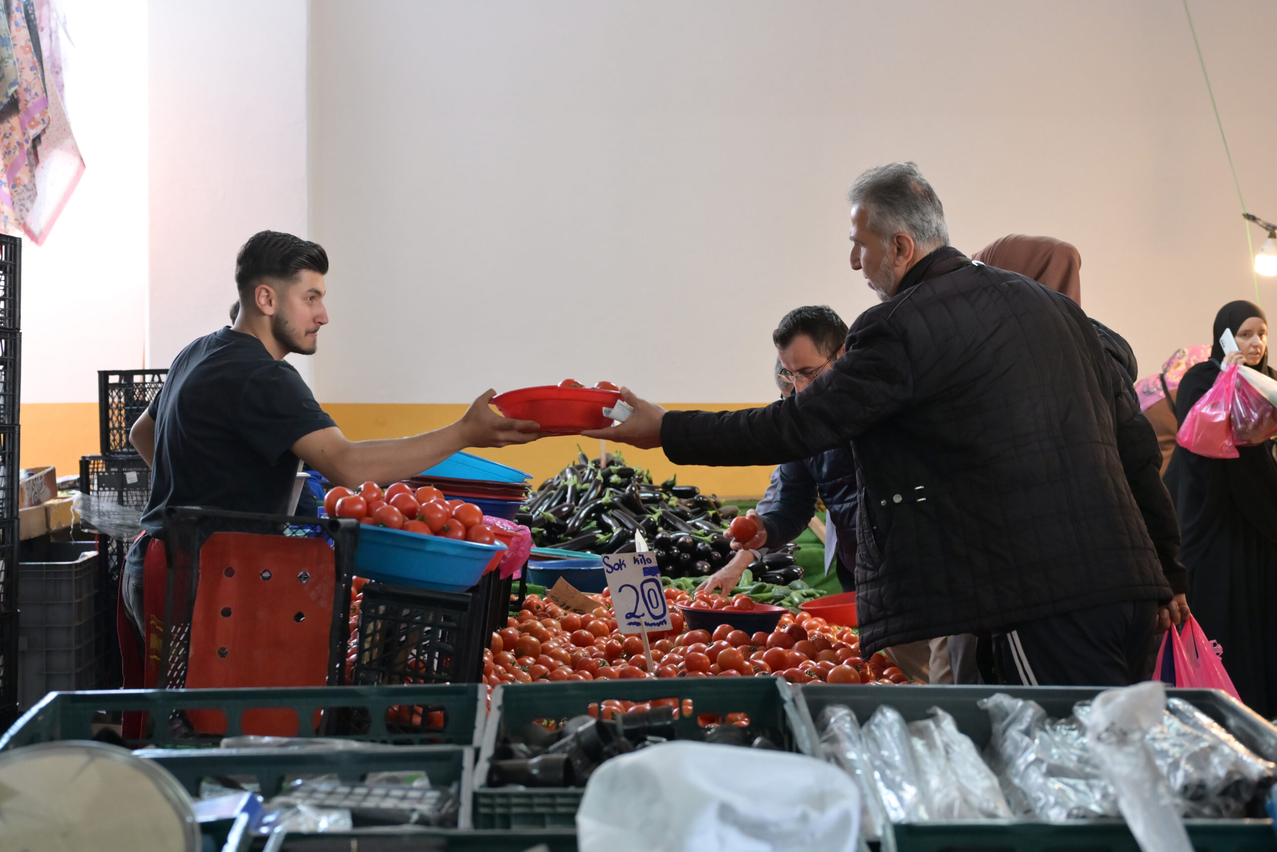 Sonevler Kapalı Pazar Yeri hizmete açıldı