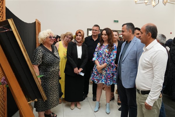 “Kadının İzi Sanatın Sesi” sergileri sanatseverlerle buluştu