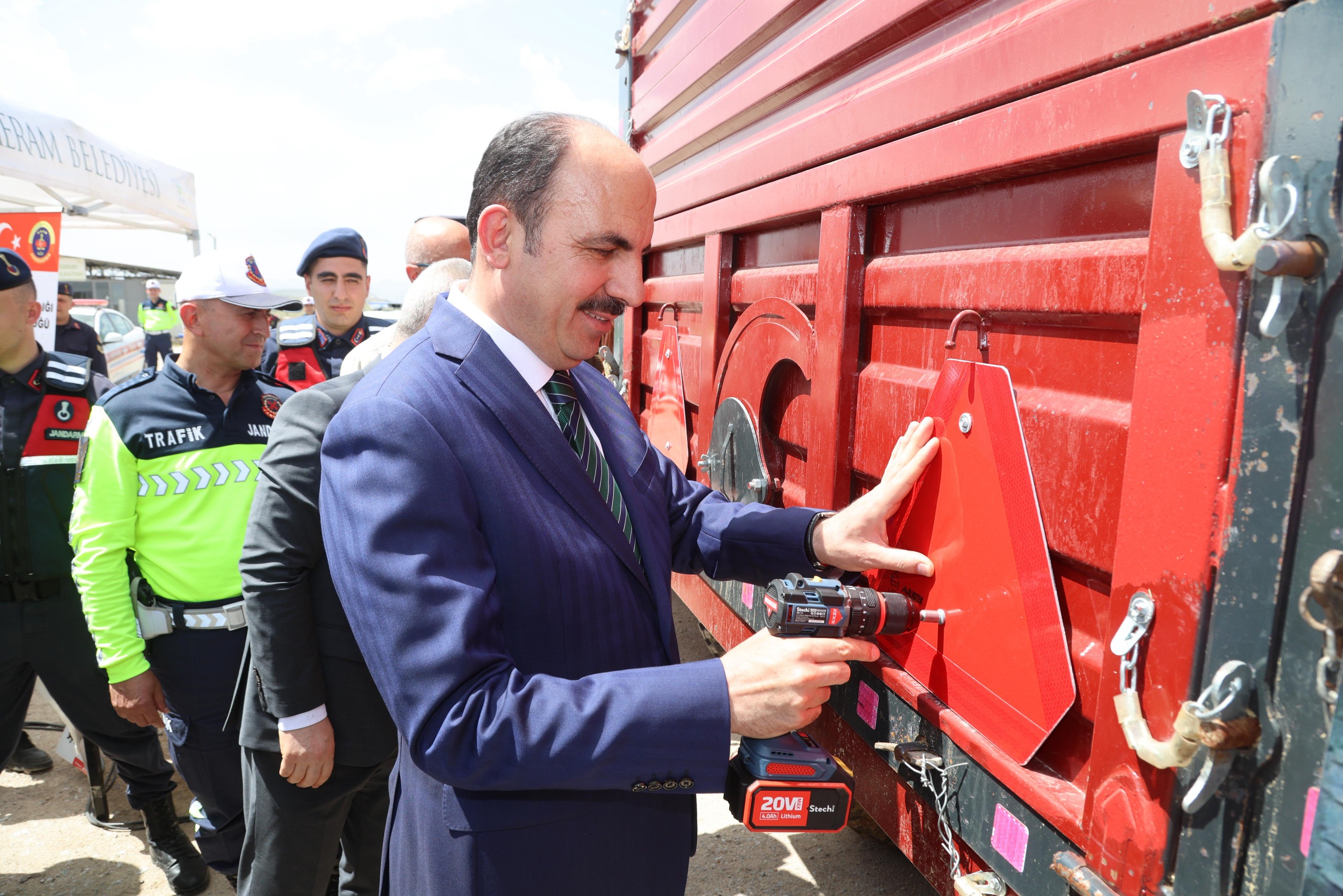 Konya’da çiftçilere 10 bin adet reflektör dağıtılacak